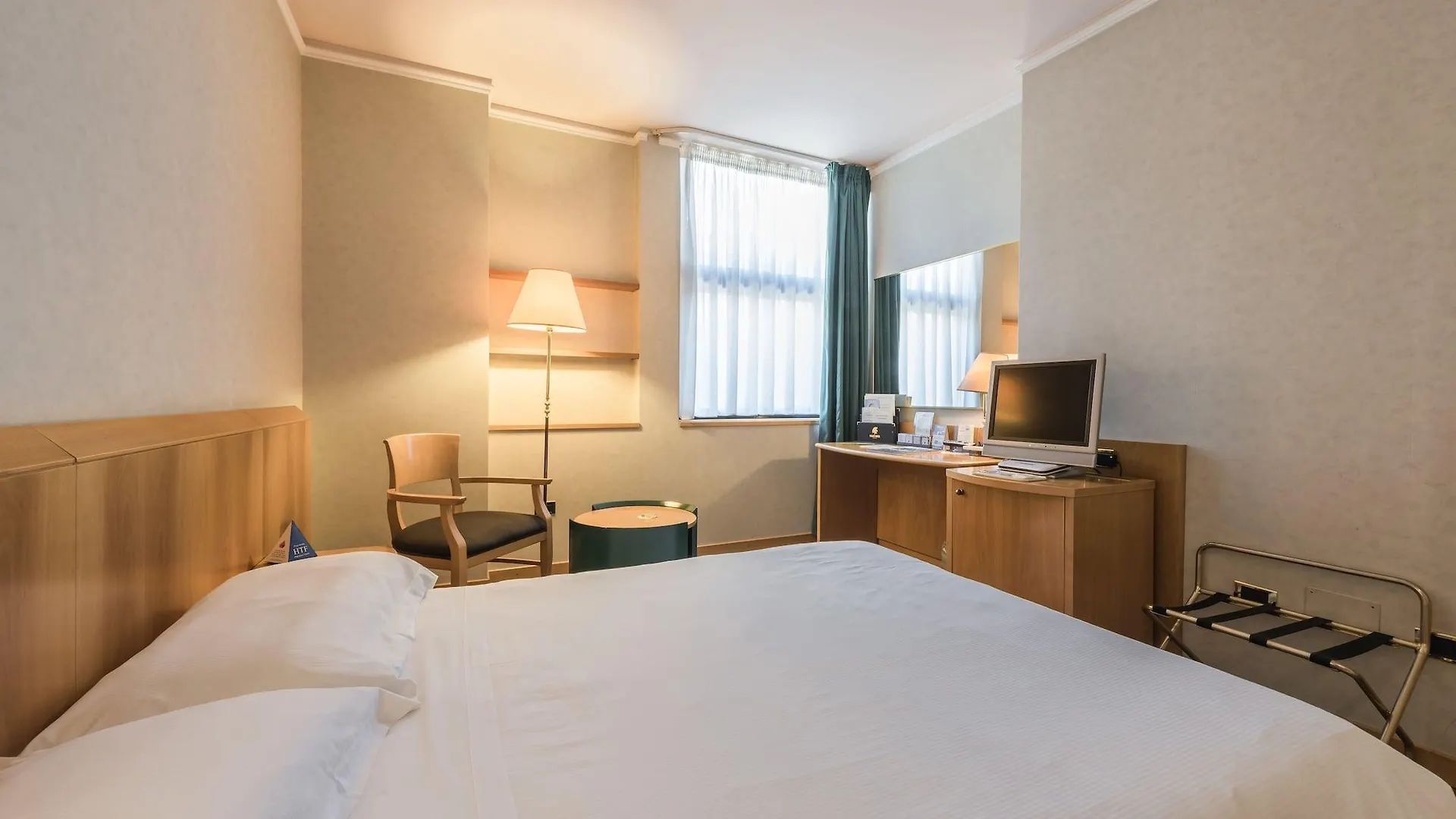Caesar'S Hotel Cagliari 4*,  Italy