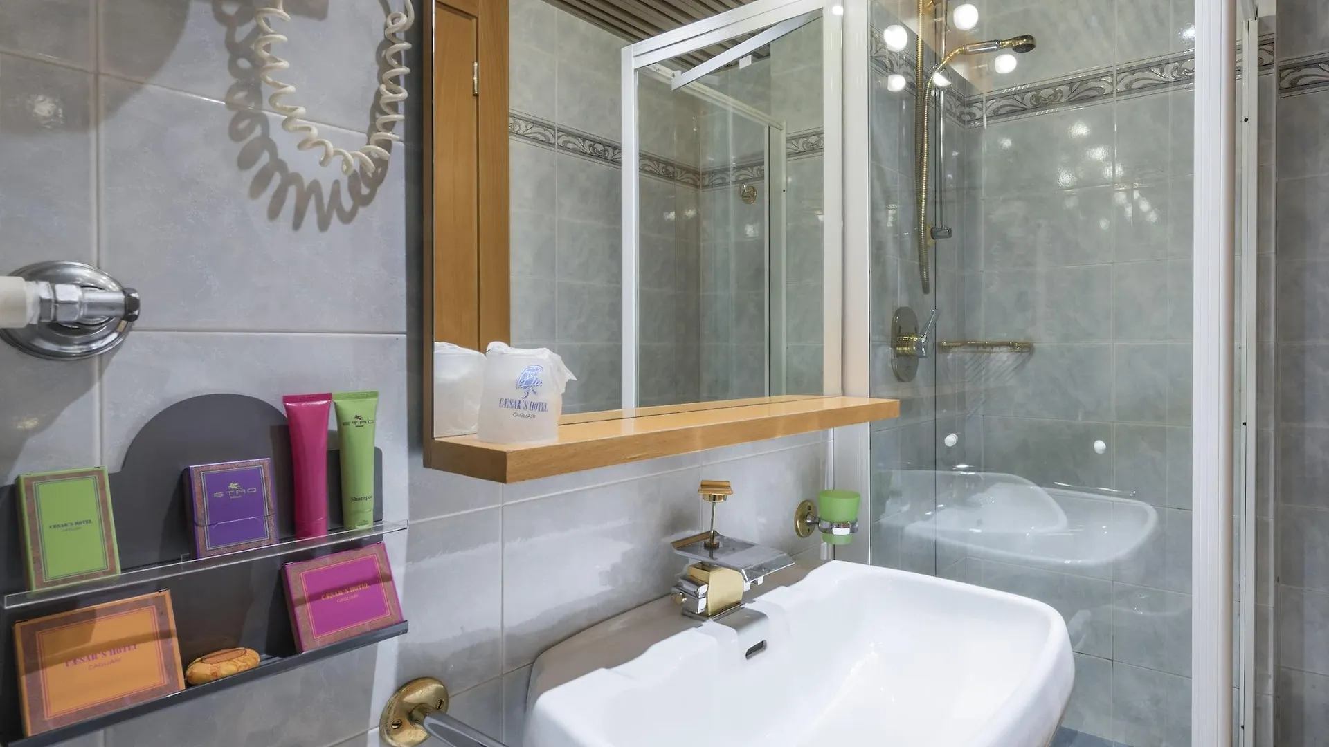 Caesar'S Hotel Cagliari 4*,