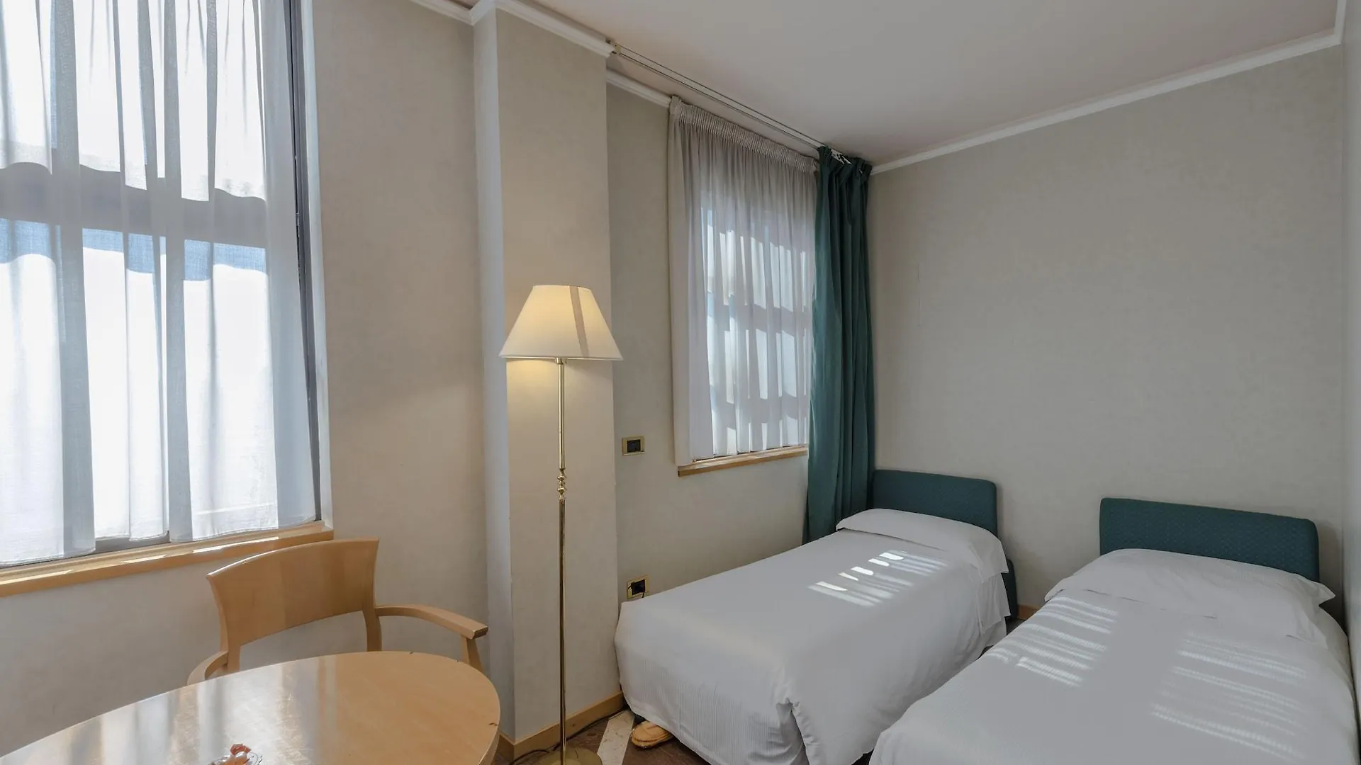 Caesar'S Hotel Cagliari