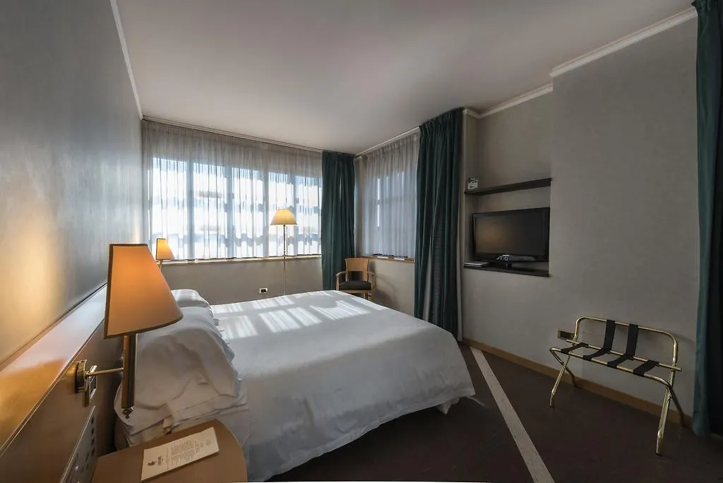 ****  Caesar'S Hotel Cagliari Italy