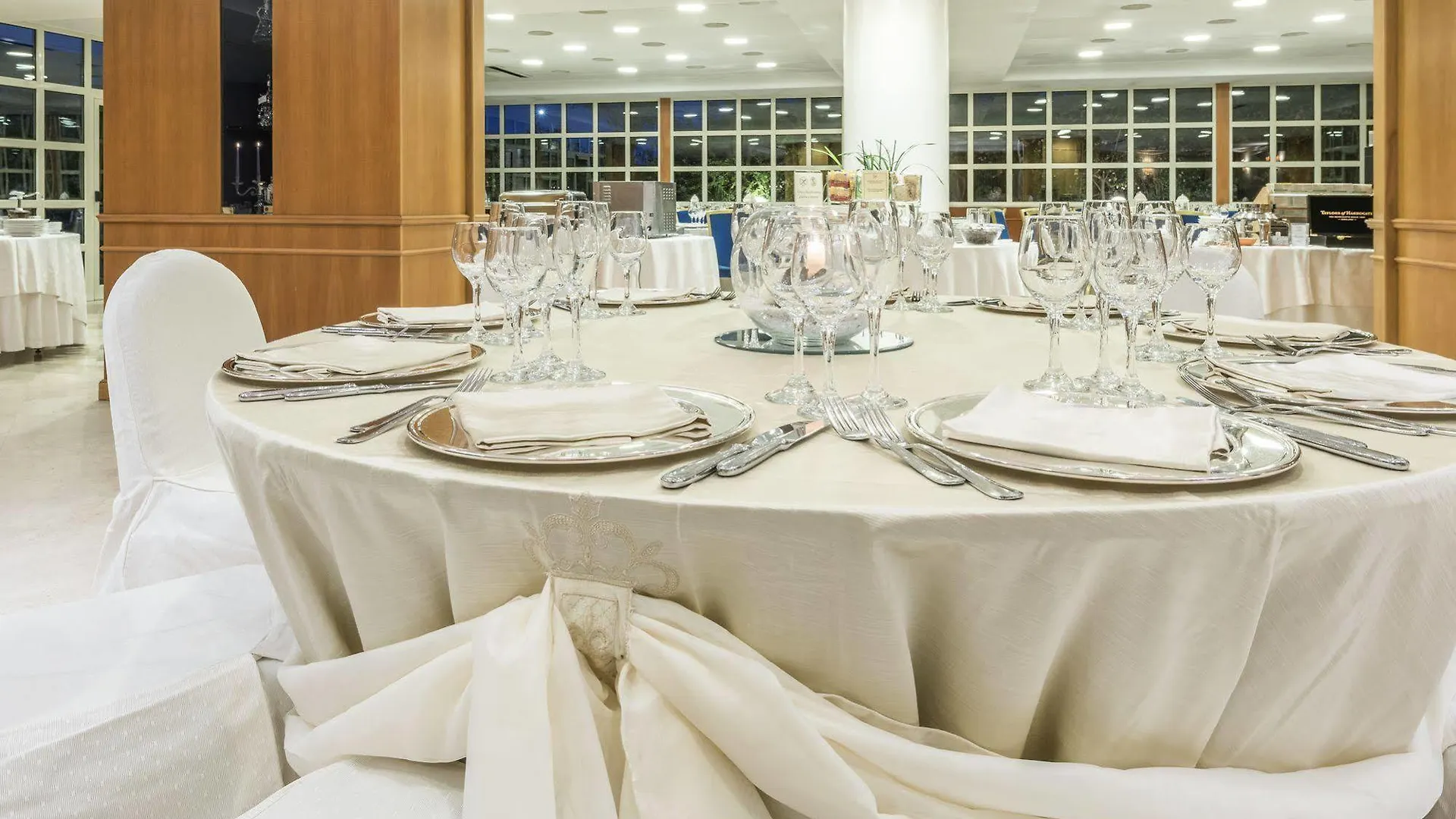Caesar'S Hotel Cagliari 4*,  Italy